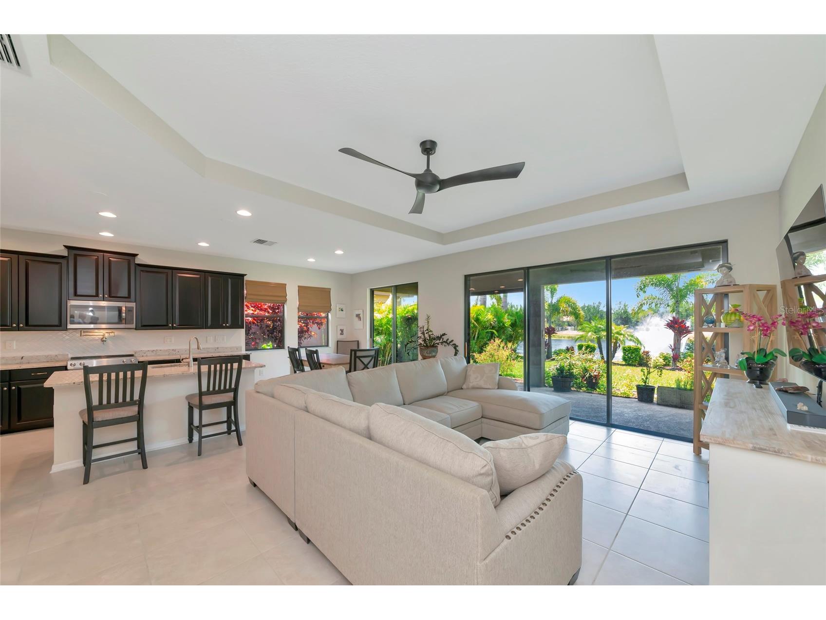 5587 Foxtail Palm Lane Sarasota FL 34233 A4693177 image16