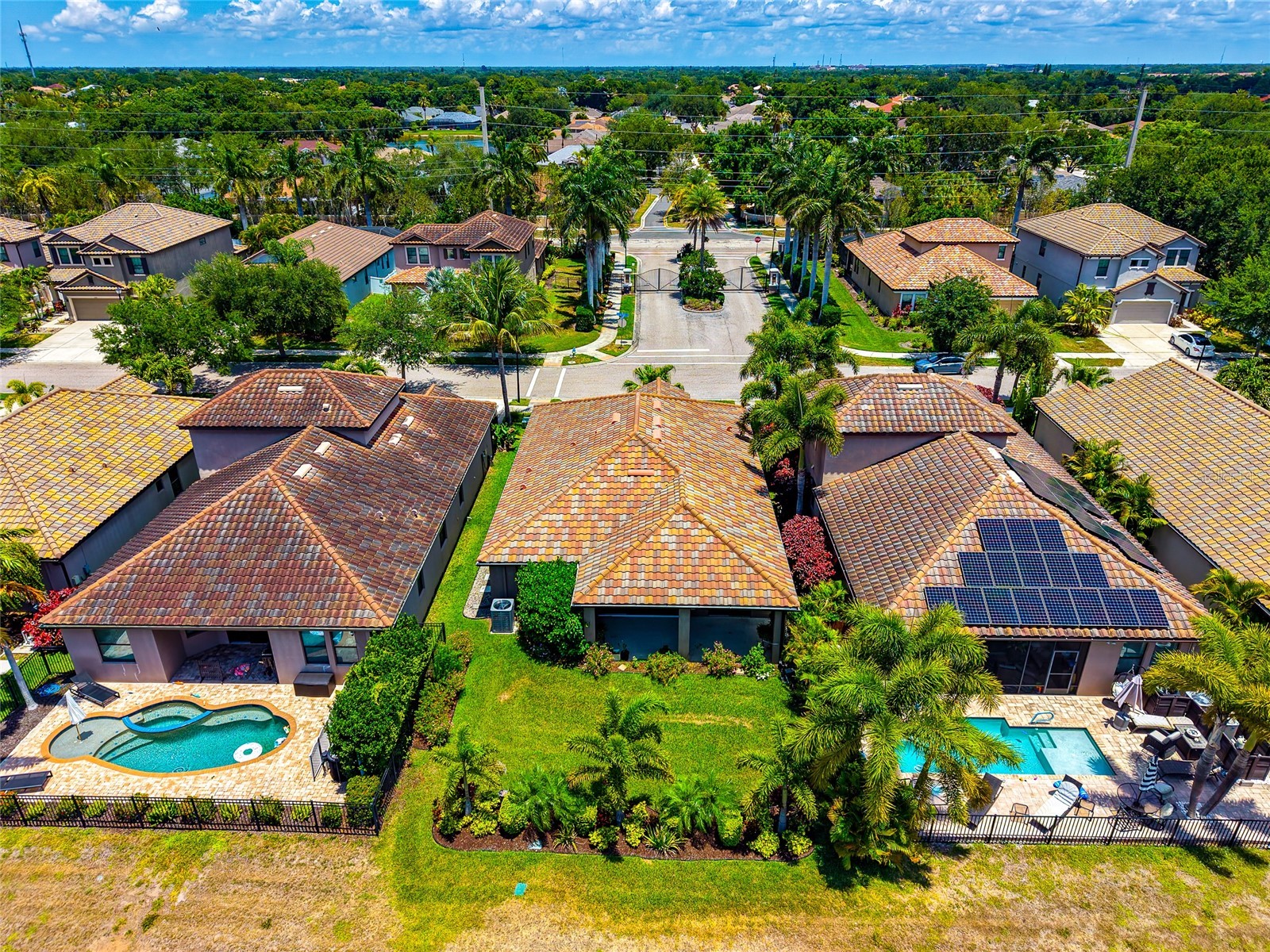 5587 Foxtail Palm Lane Sarasota FL 34233 A4693177 image37