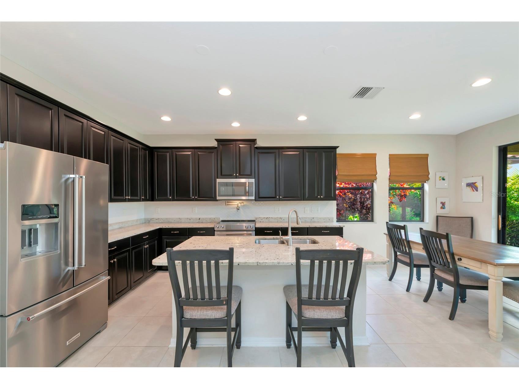 5587 Foxtail Palm Lane Sarasota FL 34233 A4693177 image9
