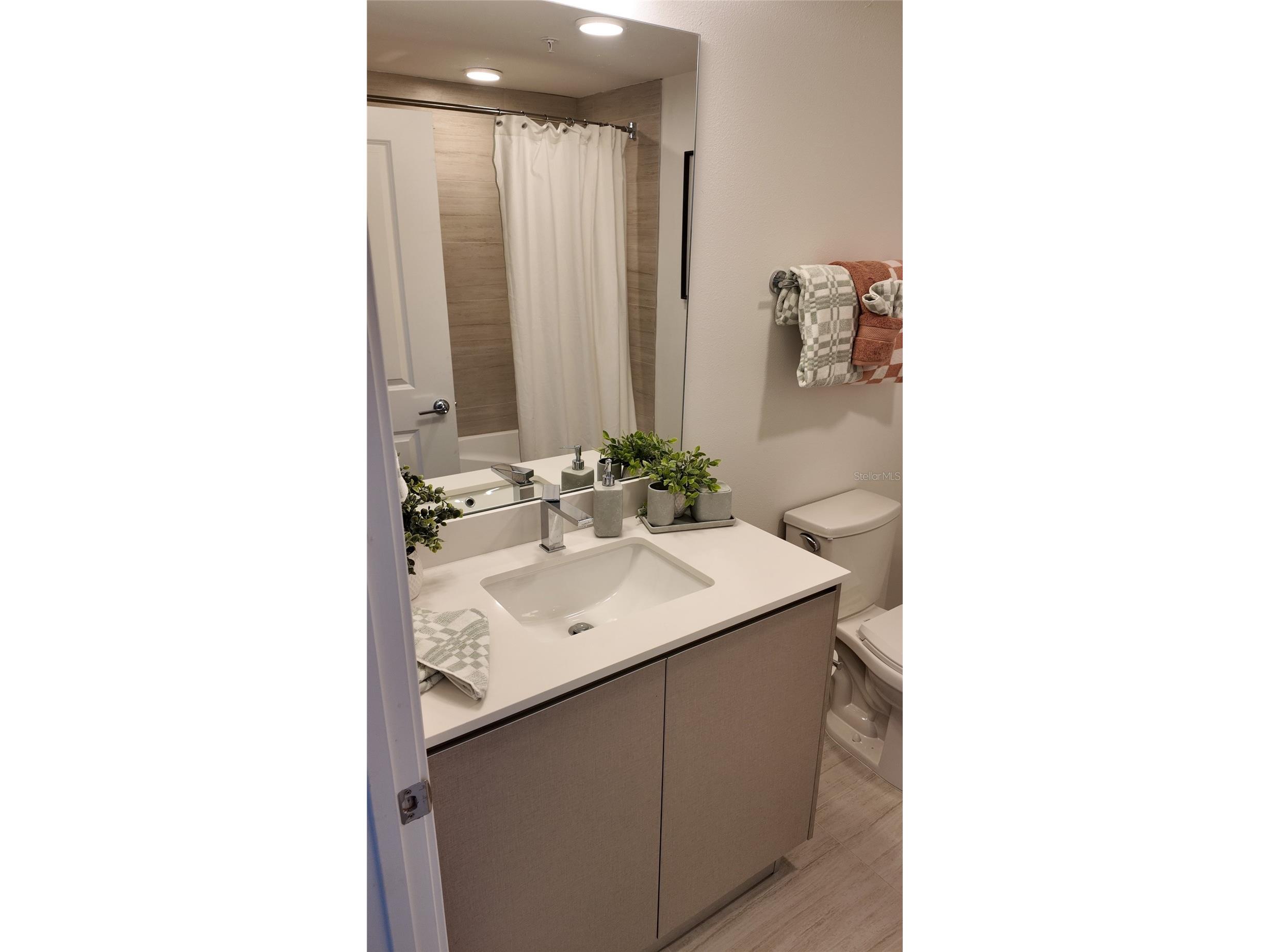 5587 Millenia Park Blvd #218 Orlando FL 32839 O6381791 image14