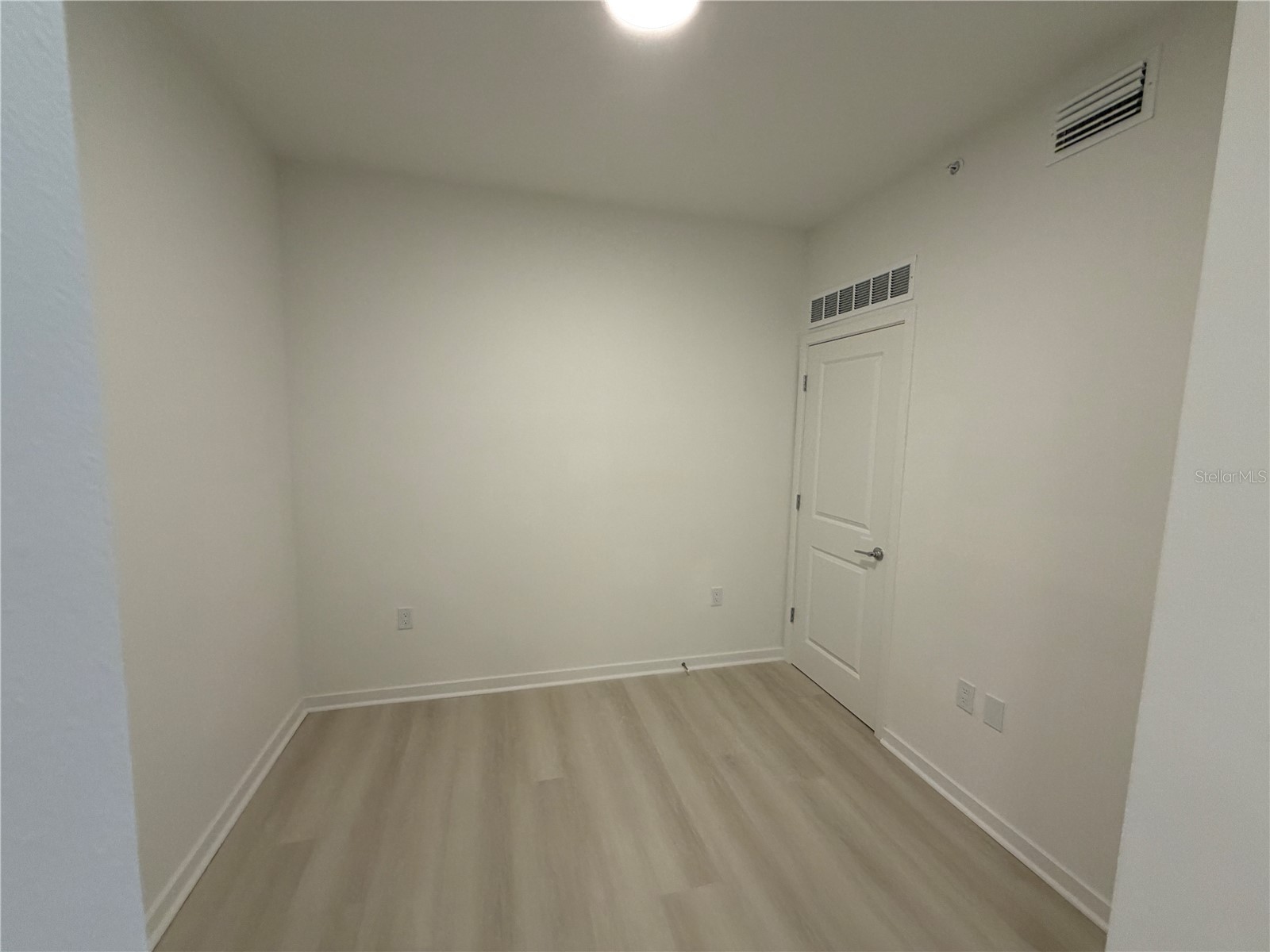 5587 Millenia Park Blvd #403 Orlando FL 32839 O6413212 image3