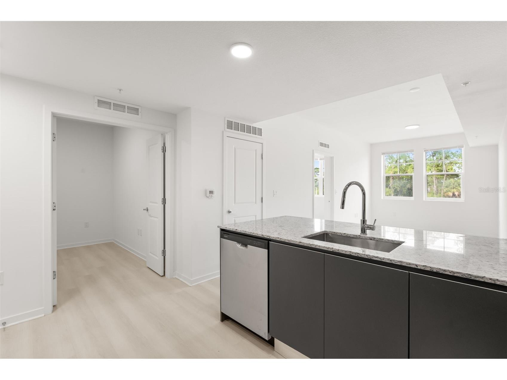 5587 Millenia Park Boulevard #308 Orlando FL 32839 O6402548 image18