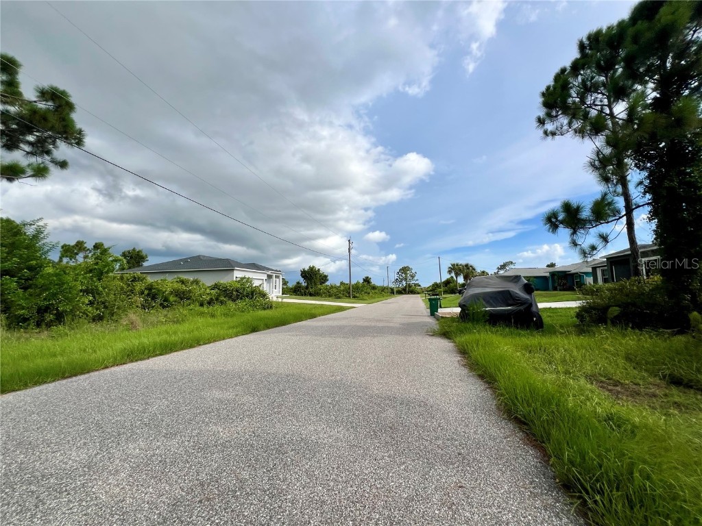 5587 Veracruz Terrace Port Charlotte FL 33981 C7494707 image2