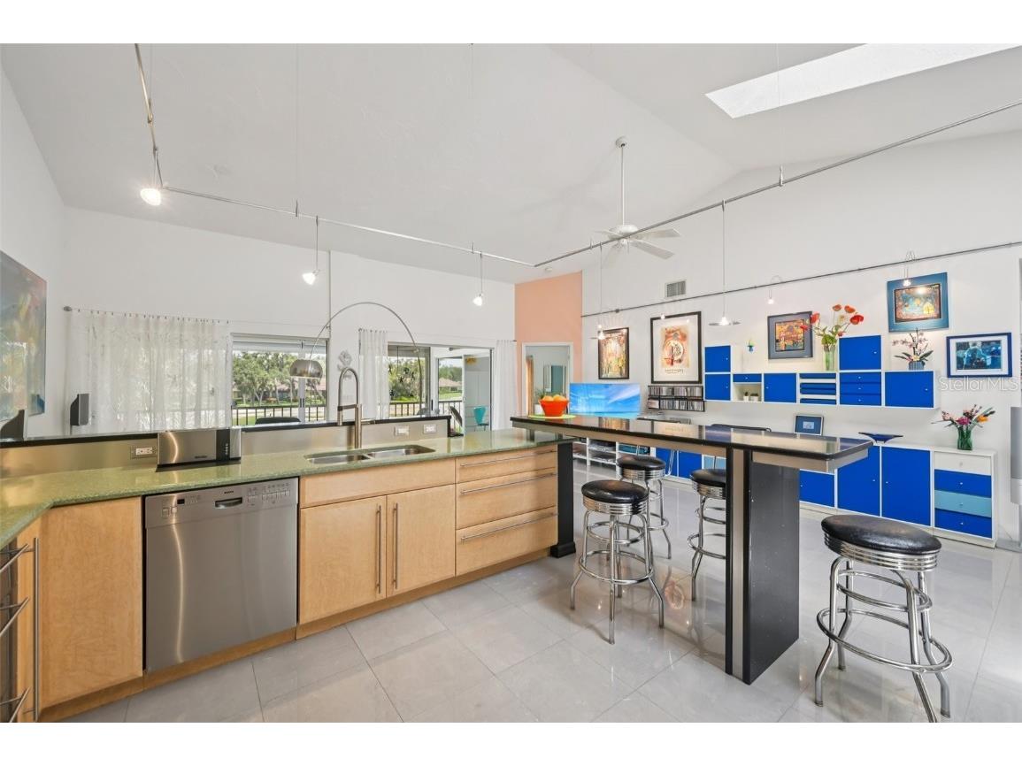 5588 Golf Pointe Drive #1 Sarasota FL 34243 A4672310 image15