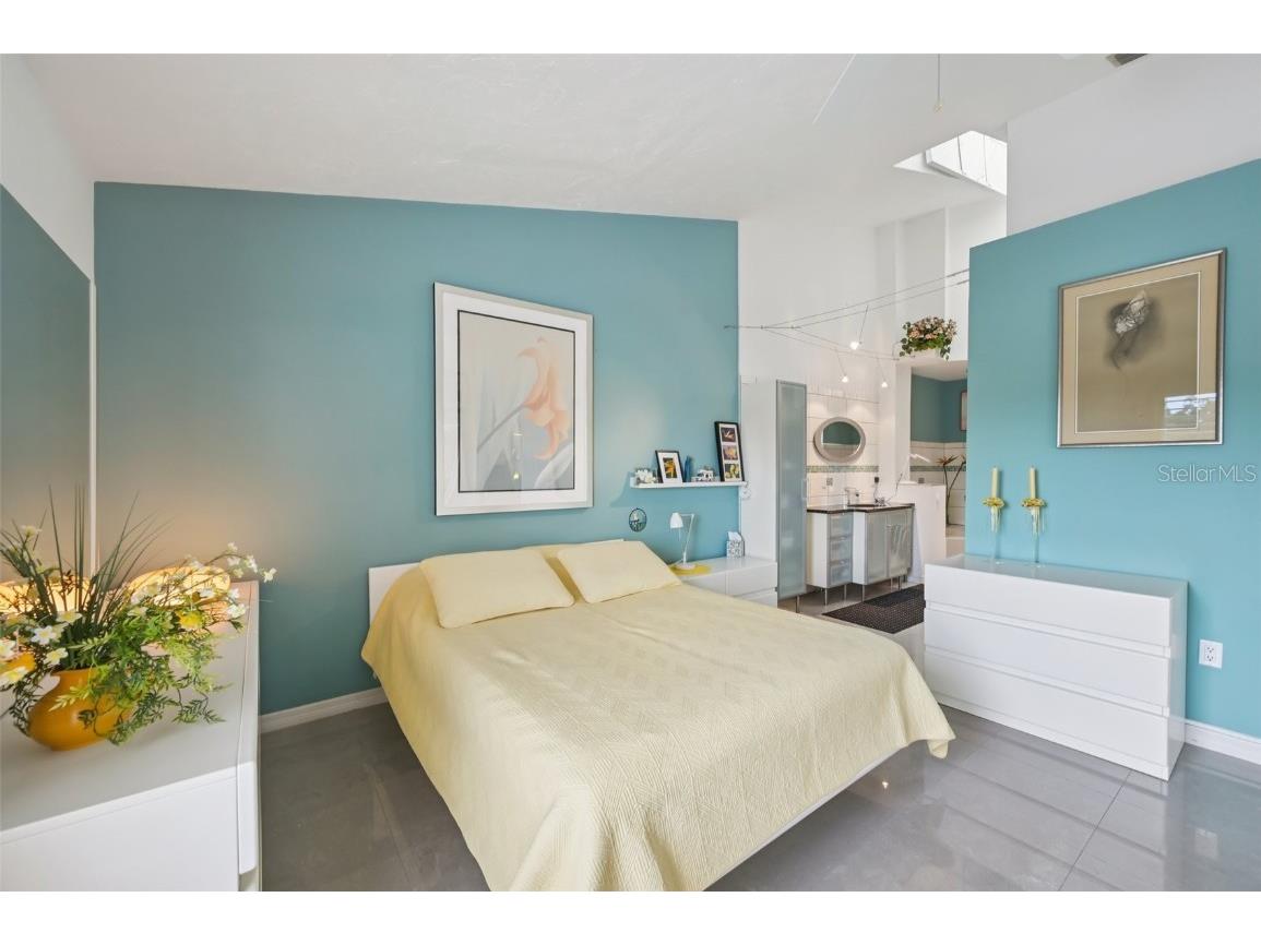 5588 Golf Pointe Drive #1 Sarasota FL 34243 A4672310 image24