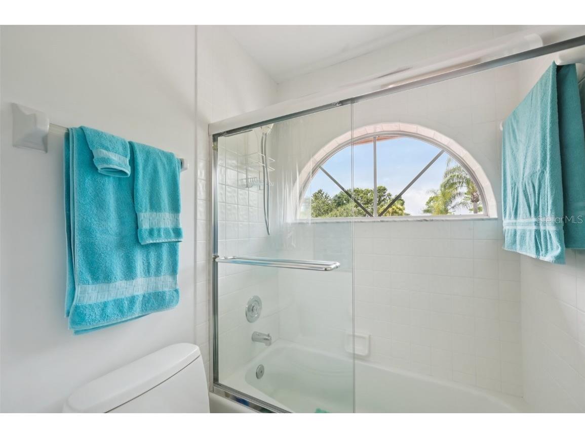 5588 Golf Pointe Drive #1 Sarasota FL 34243 A4672310 image32