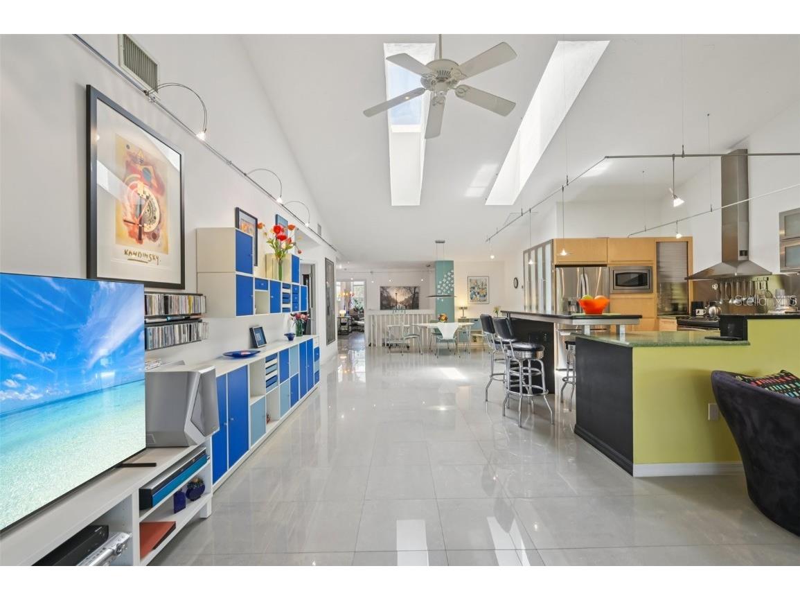 5588 Golf Pointe Drive #1 Sarasota FL 34243 A4672310 image7