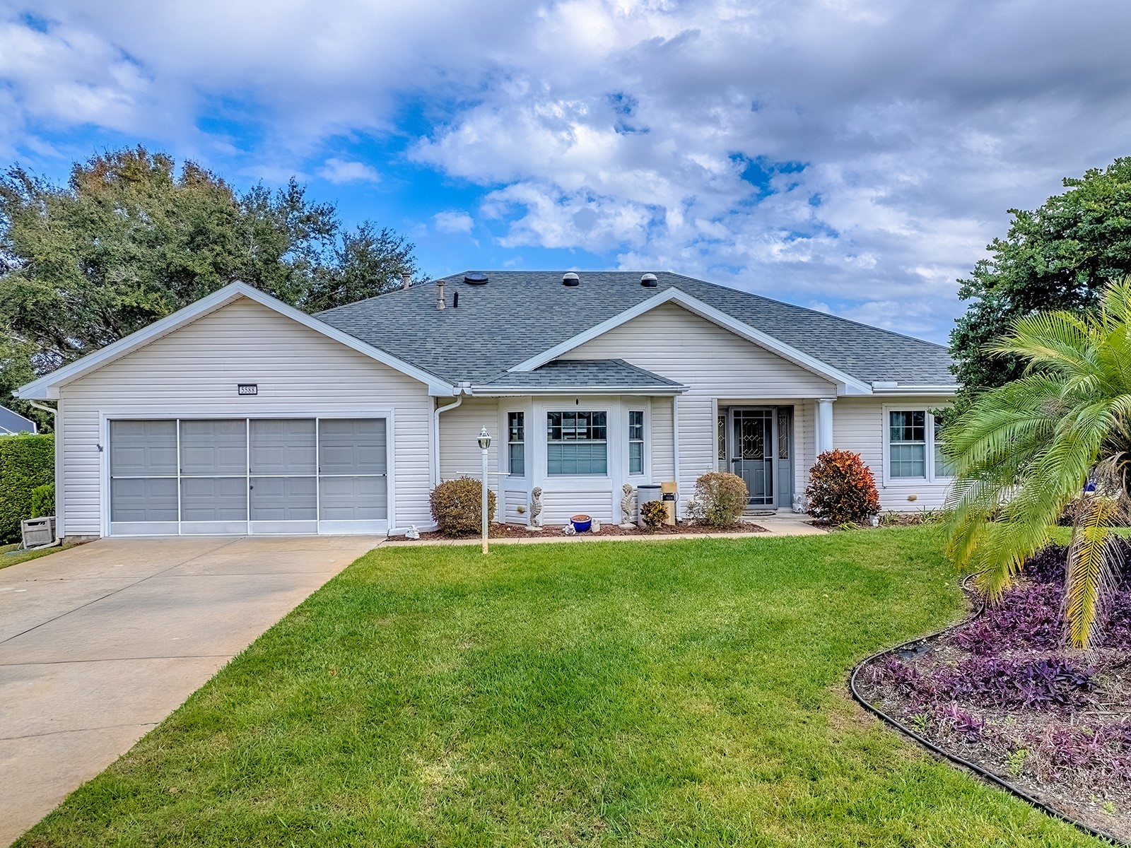 5588 Gulf Stream Street Tavares FL 32778 - LITTLE LAKE HARRIS G5106811 image3