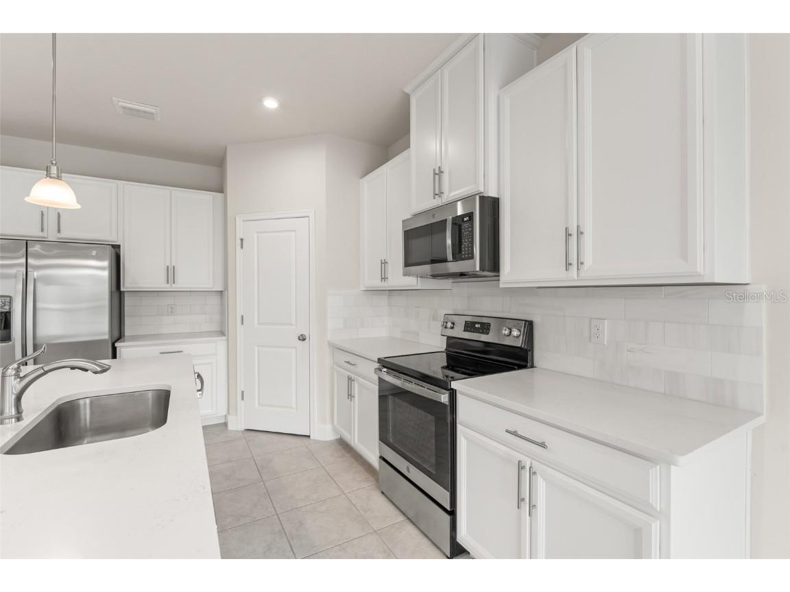 5588 Vigo Loop Saint Cloud FL 34771 O6352956 image10