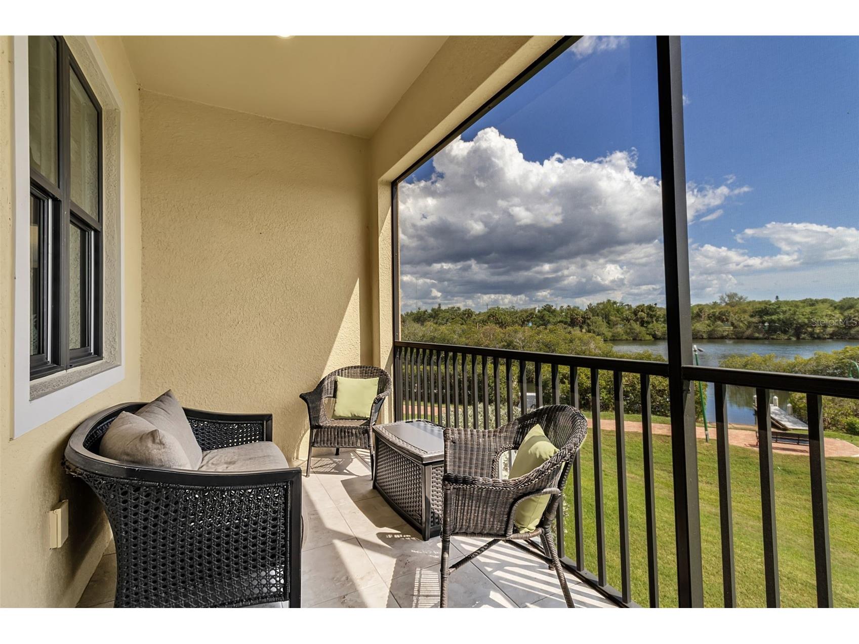 5589 Cannes Circle Sarasota FL 34231 - PHILLIPPI CREEK A4689088 image10
