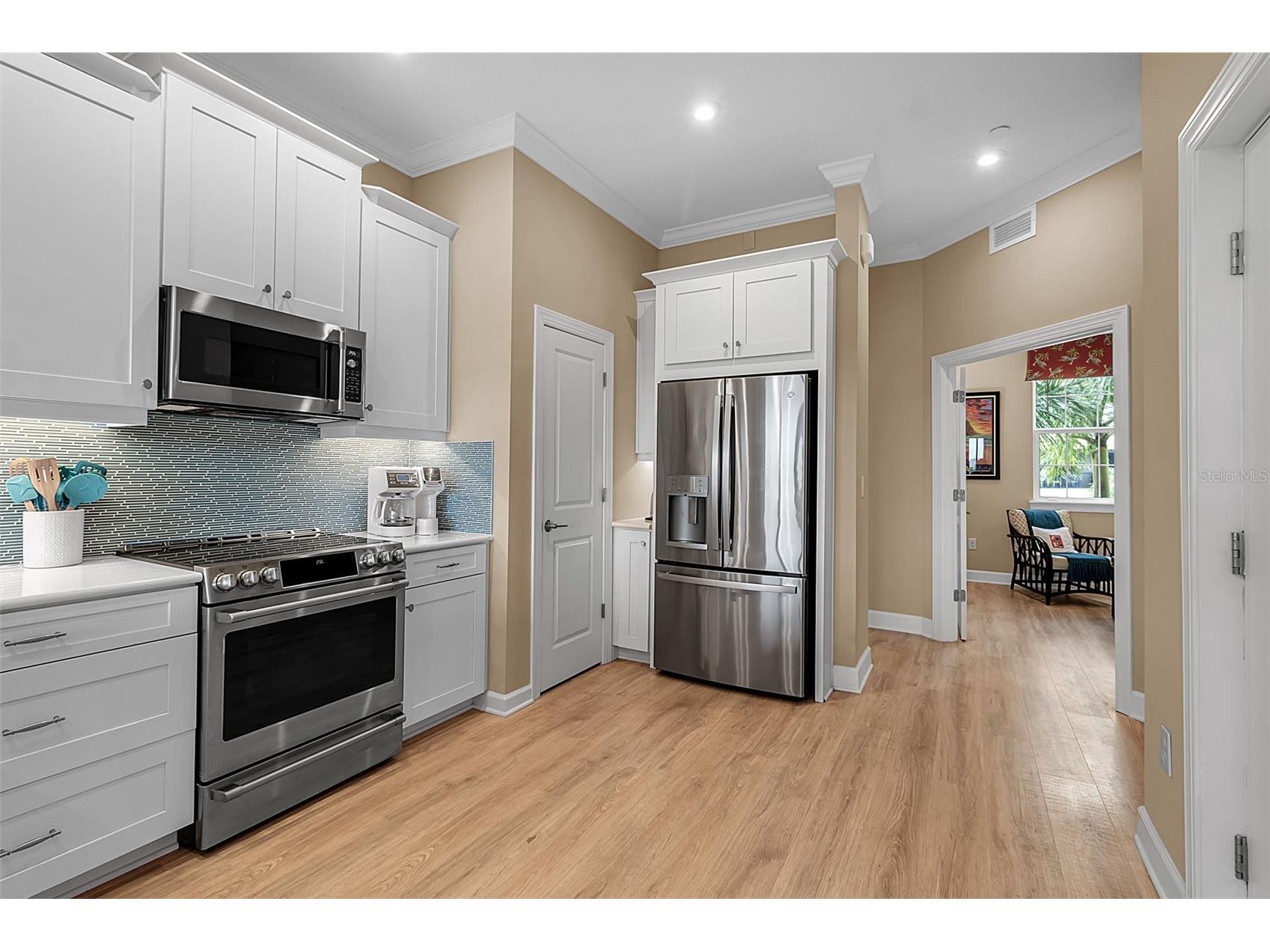 5589 Cannes Circle Sarasota FL 34231 - PHILLIPPI CREEK A4689088 image13