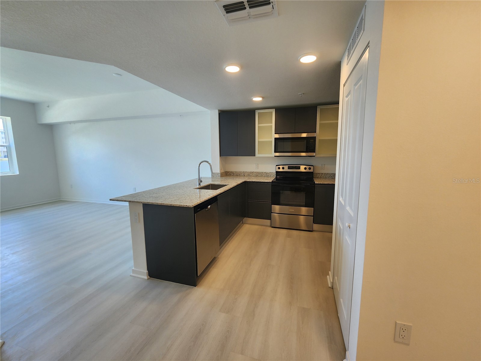 5579 Millenia Park Blvd #103 Orlando FL 32839 O6408792 image4