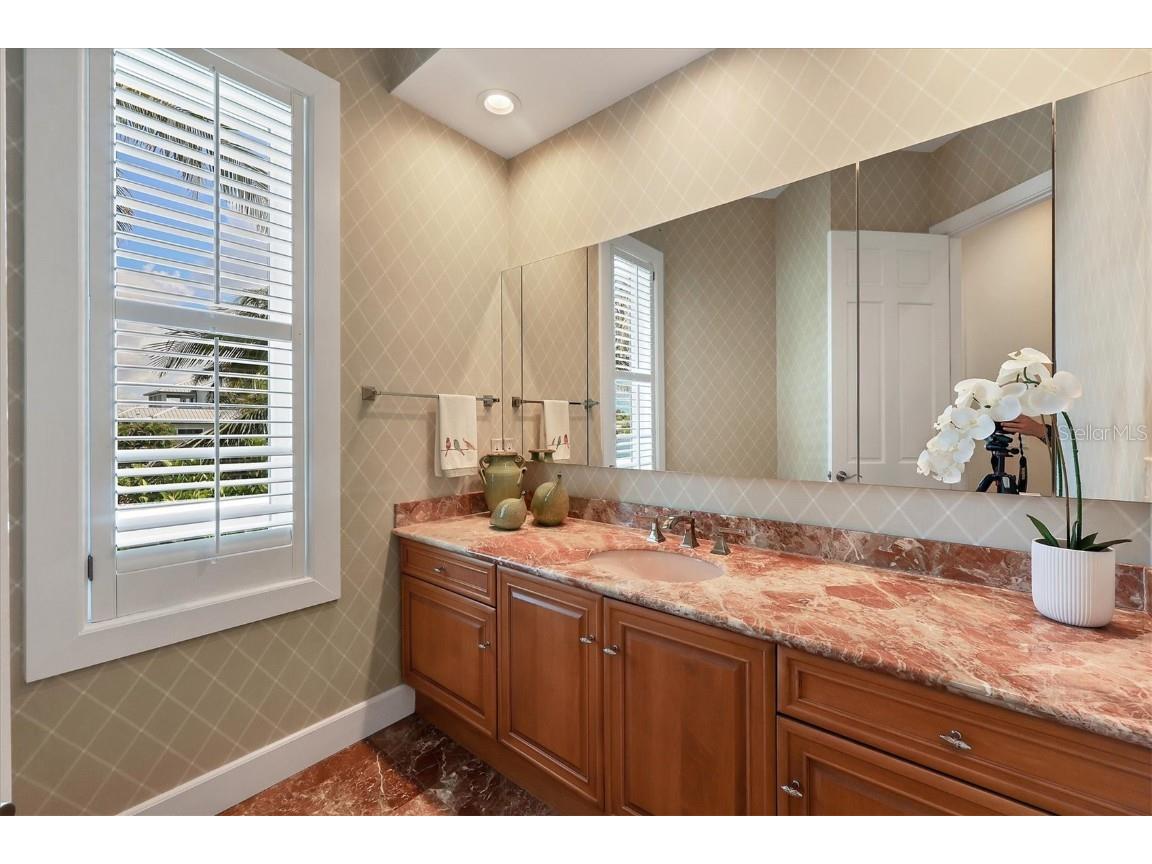 559 Bob Hope Drive Nokomis FL 34275 - BLACKBURN POINT BAY A4660958 image35