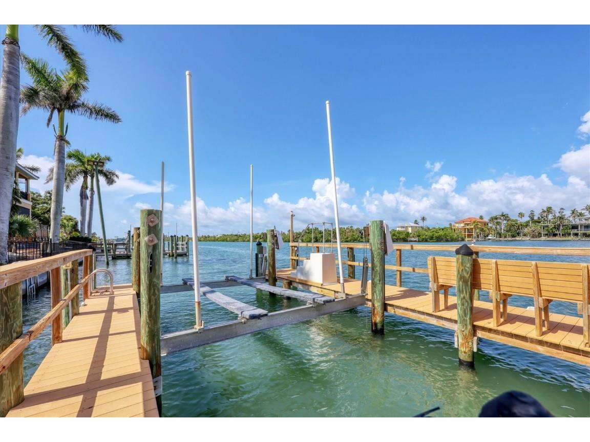 559 Bob Hope Drive Nokomis FL 34275 - BLACKBURN POINT BAY A4660958 image47