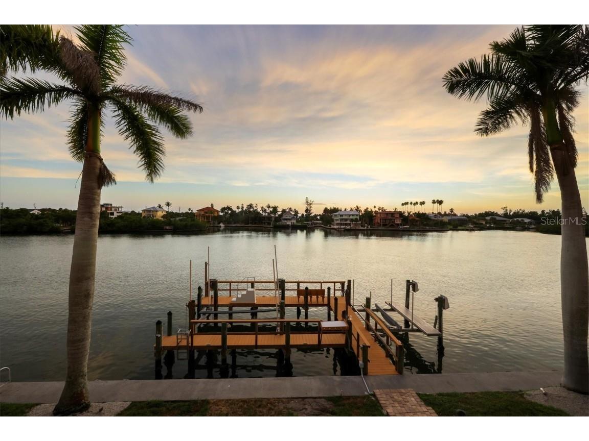 559 Bob Hope Drive Nokomis FL 34275 - BLACKBURN POINT BAY A4660958 image8