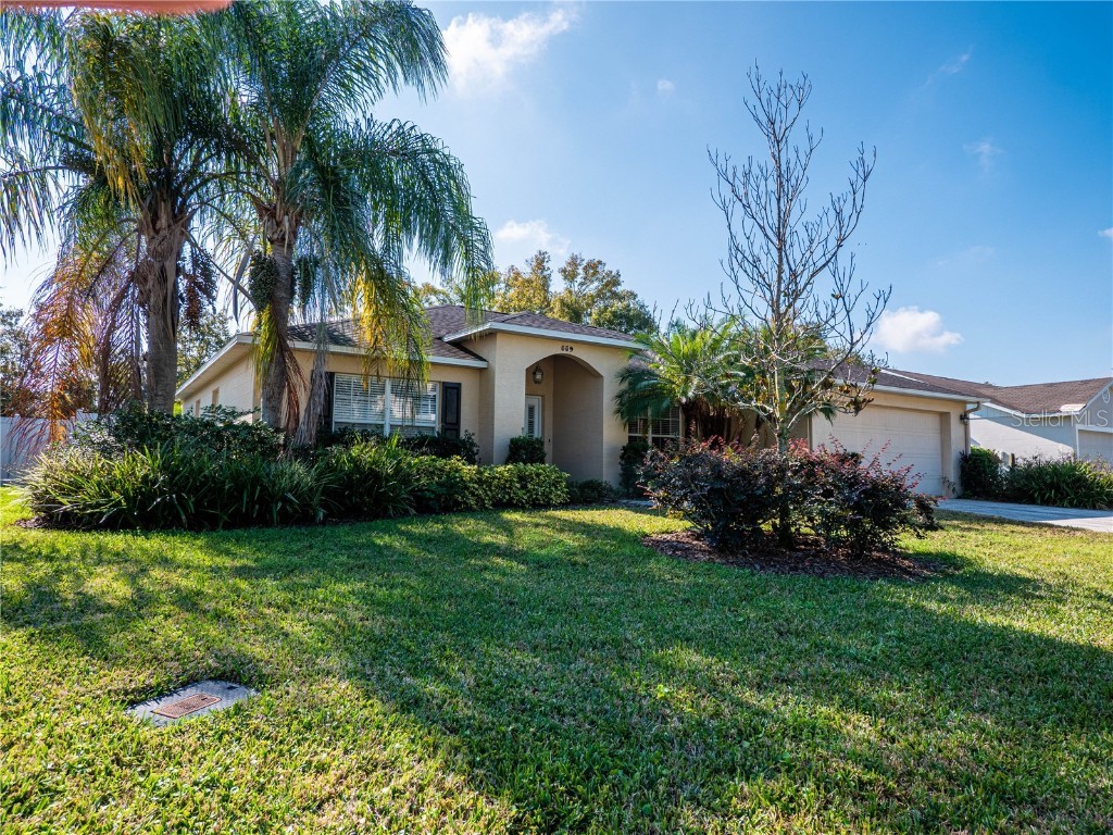 559 Emerald Cove Loop Lakeland FL 33813 L4946569 image1