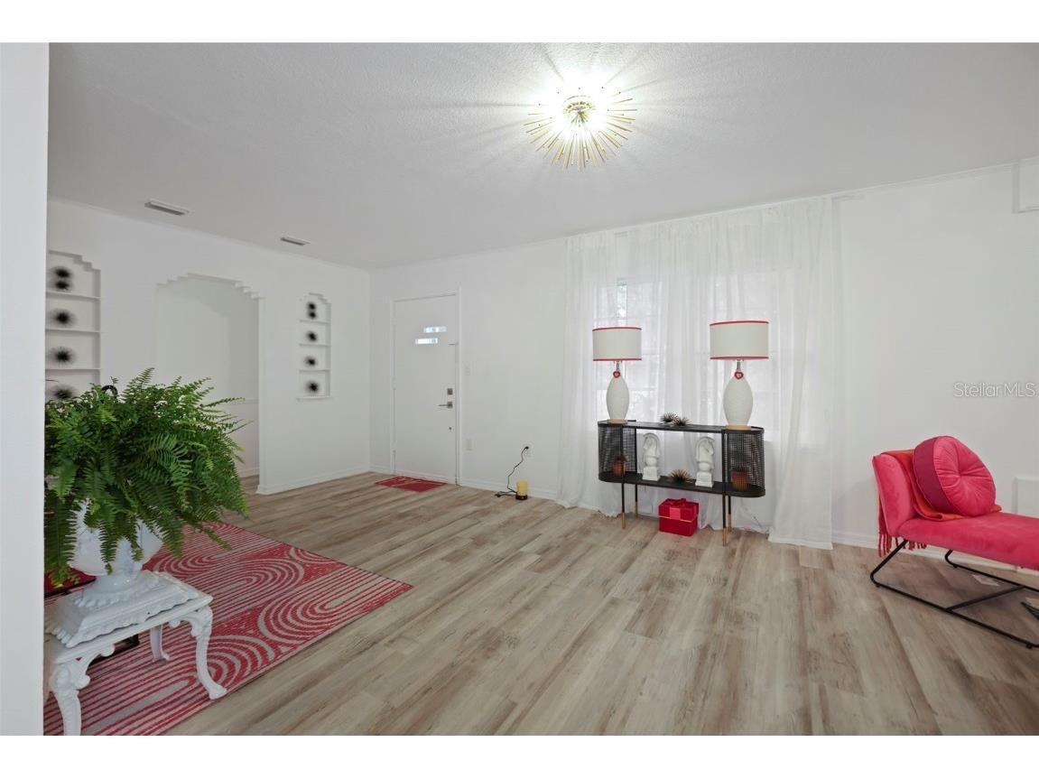 559 Scotland Street Dunedin FL 34698 TB8370789 image12