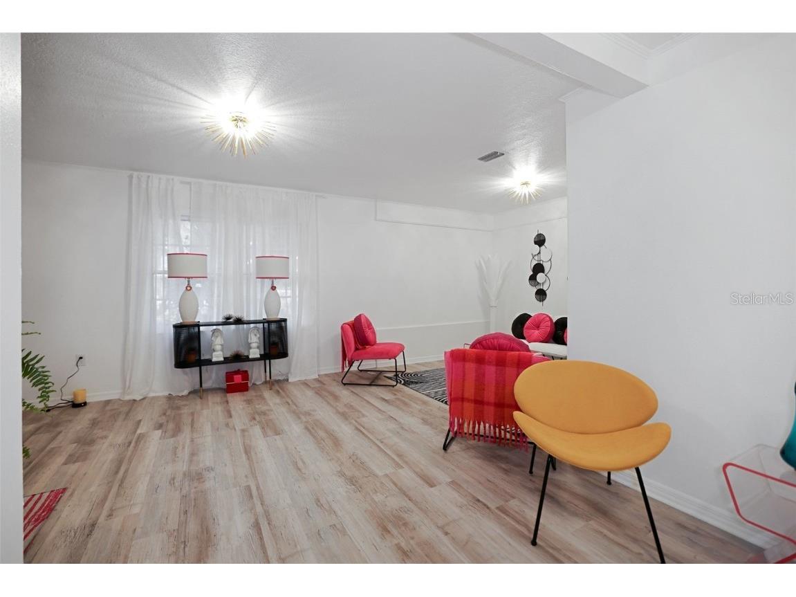 559 Scotland Street Dunedin FL 34698 TB8370789 image14