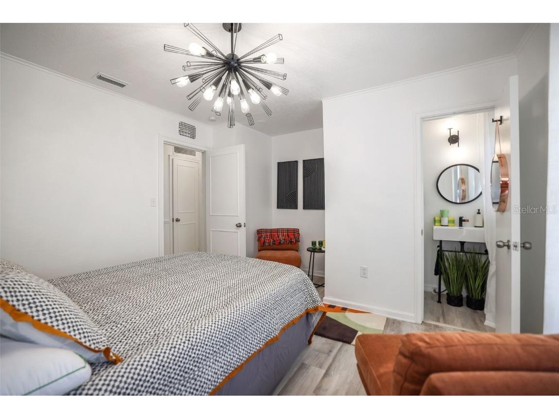 559 Scotland Street Dunedin FL 34698 TB8370789 image34