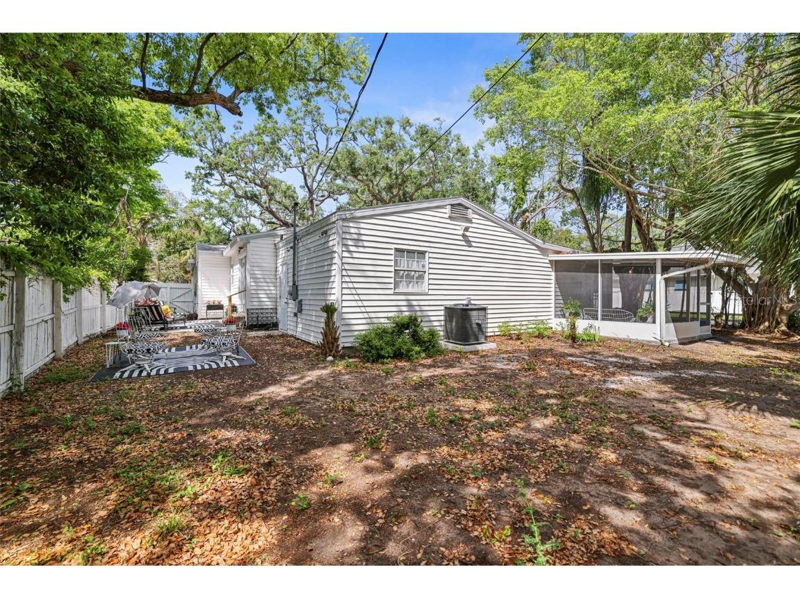 559 Scotland Street Dunedin FL 34698 TB8370789 image56