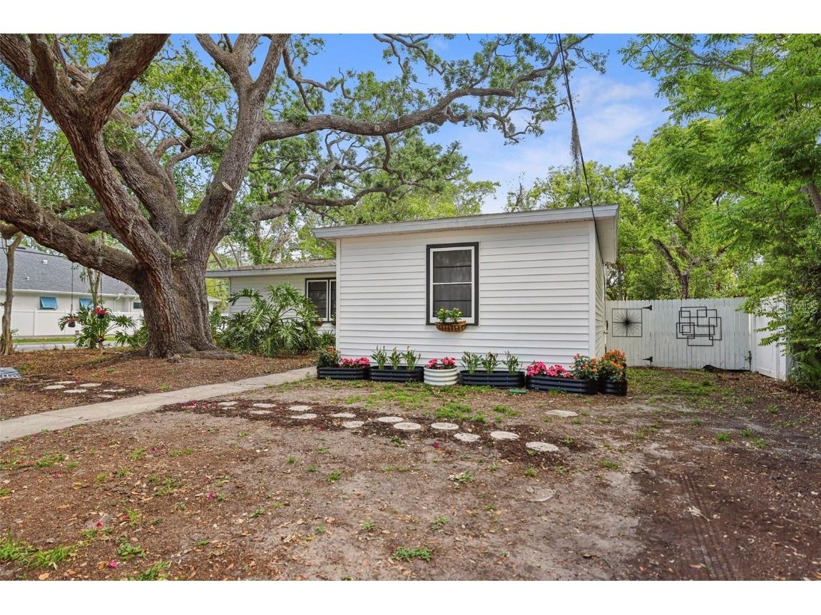 559 Scotland Street Dunedin FL 34698 TB8370789 image66