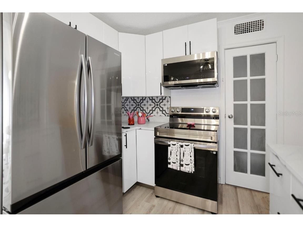 559 Scotland Street Dunedin FL 34698 TB8370789 image7