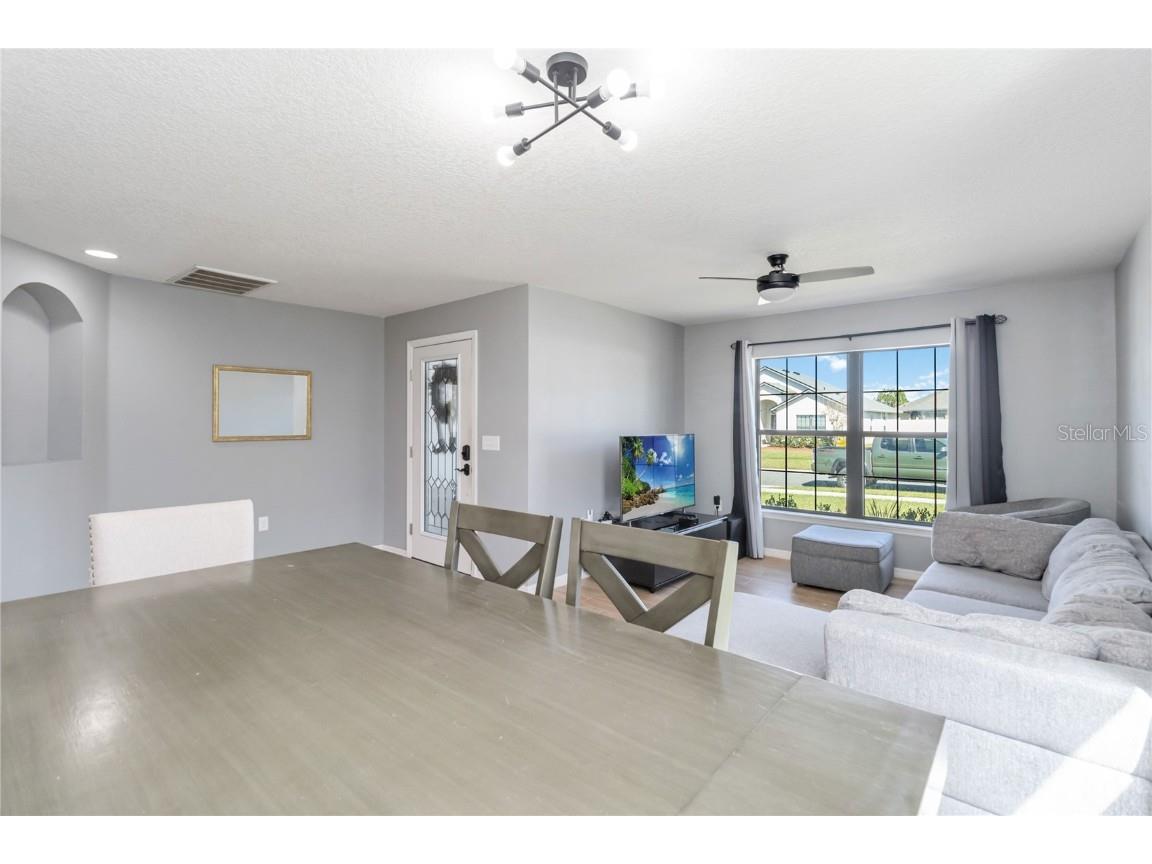 559 Siesta Key Avenue Tavares FL 32778 O6356901 image4