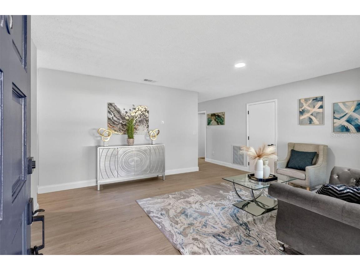 559 Vine Avenue Dunedin FL 34698 O6365543 image2