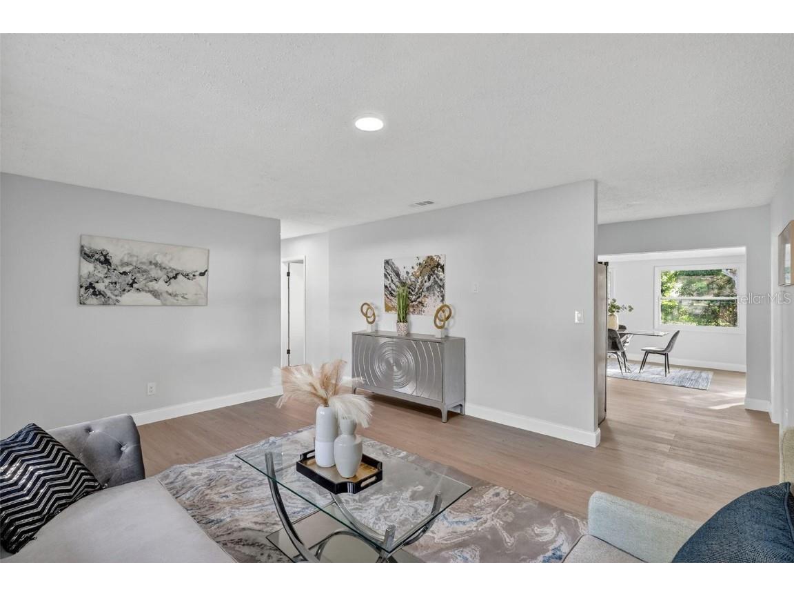 559 Vine Avenue Dunedin FL 34698 O6365543 image3