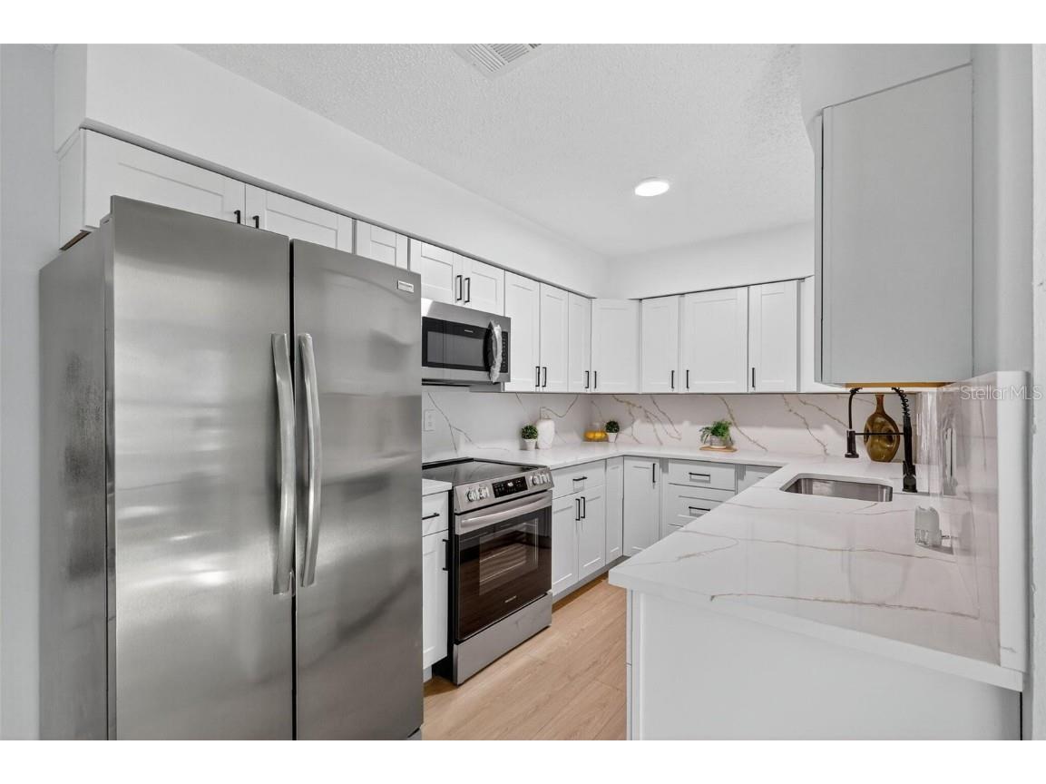 559 Vine Avenue Dunedin FL 34698 O6365543 image7