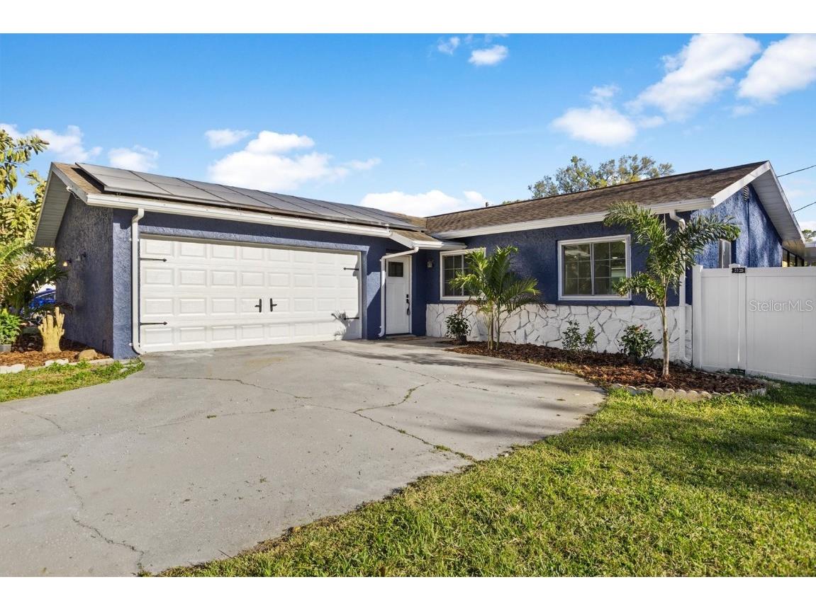 5590 77th Avenue N Pinellas Park FL 33781 W7873222 image1