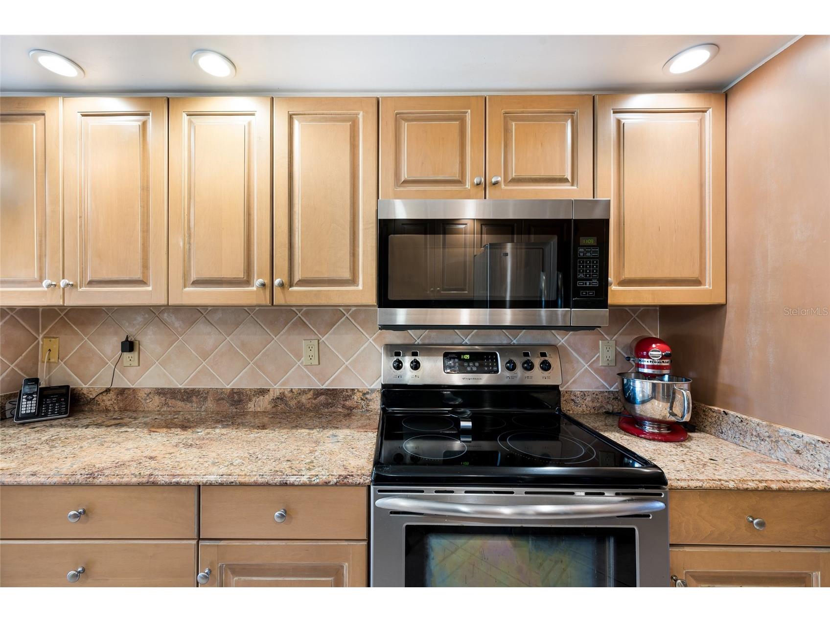 5590 Golf Pointe Drive #5590 Sarasota FL 34243 A4680747 image7