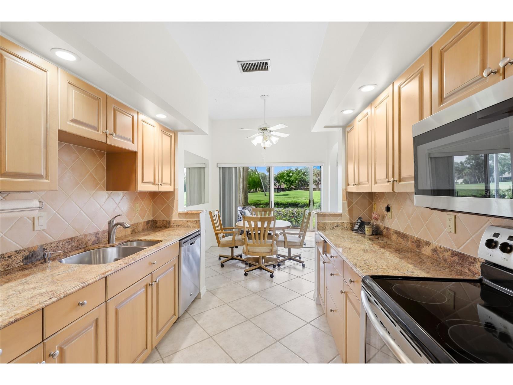 5590 Golf Pointe Drive #5590 Sarasota FL 34243 A4694922 image12