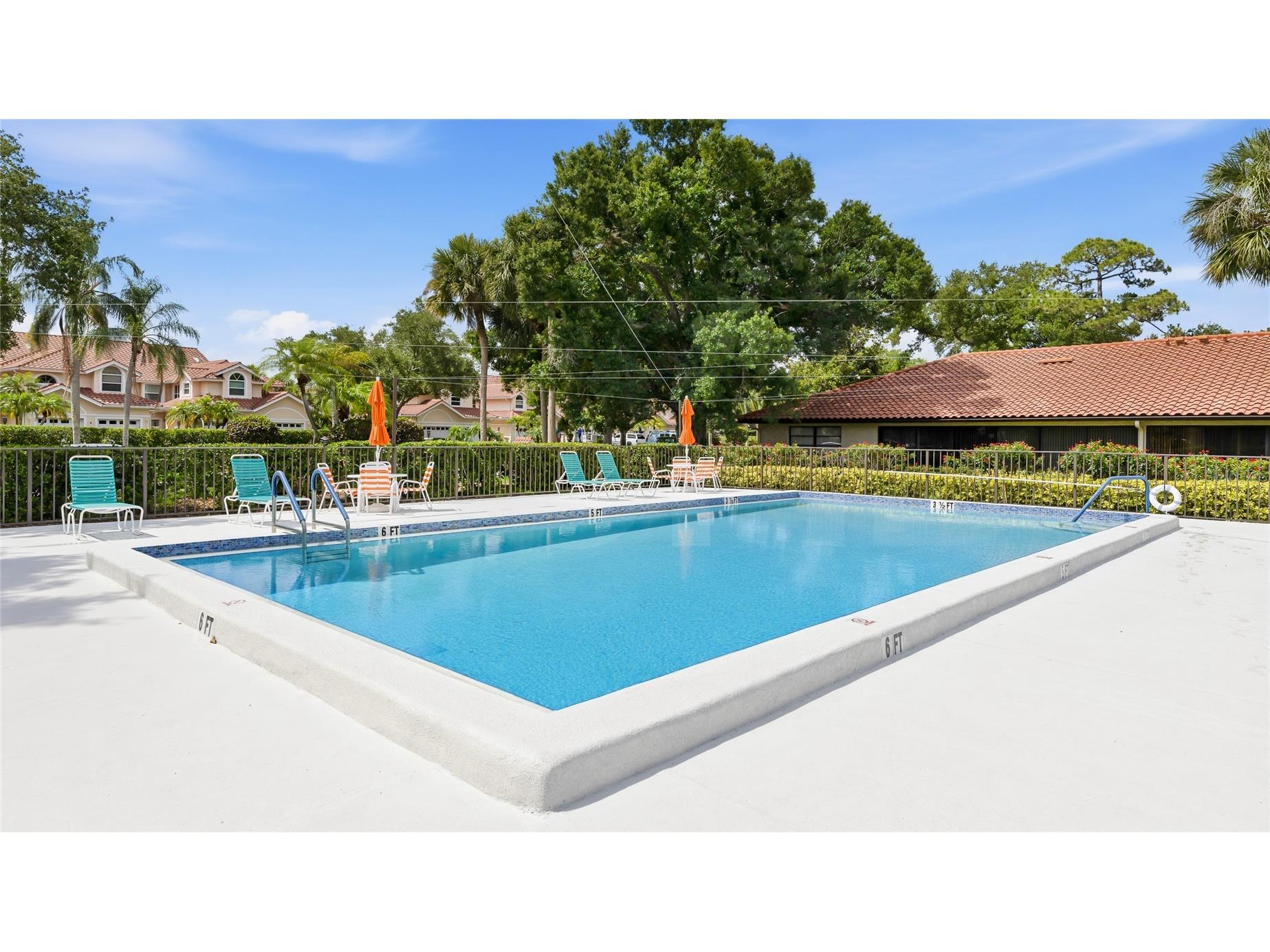 5590 Golf Pointe Drive #5590 Sarasota FL 34243 A4694922 image35