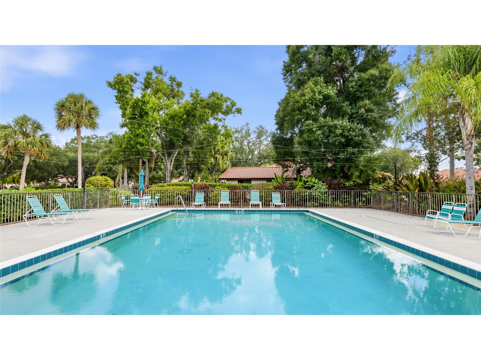5590 Golf Pointe Drive #5590 Sarasota FL 34243 A4694922 image39