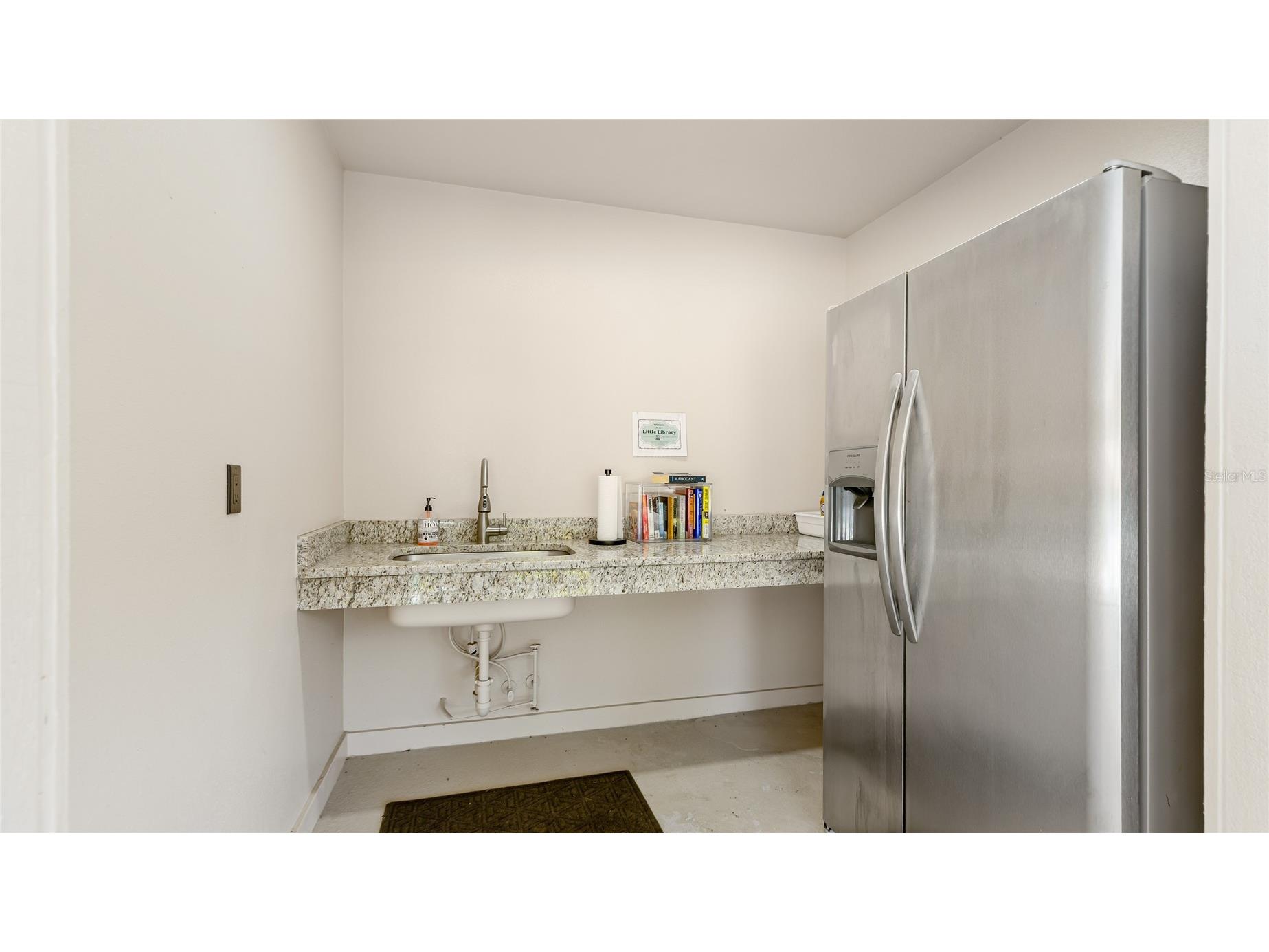 5590 Golf Pointe Drive #5590 Sarasota FL 34243 A4694922 image42