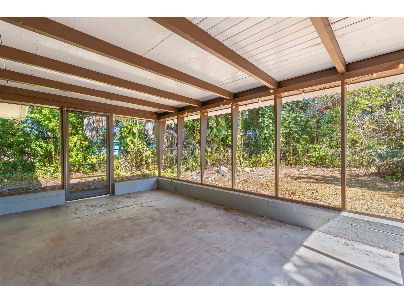 5590 Highland Street S Saint Petersburg FL 33705 TB8476881 image14