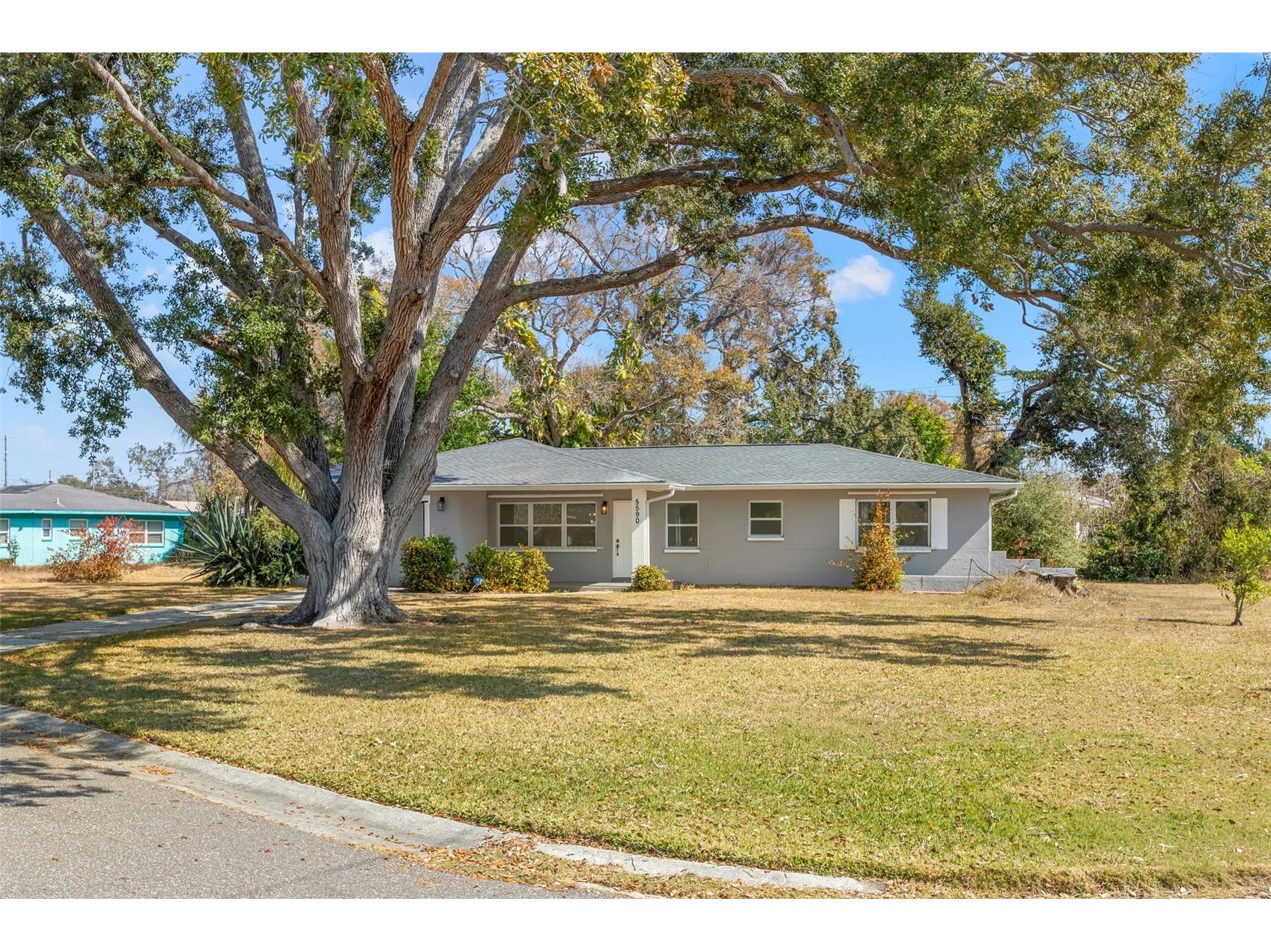 5590 Highland Street S Saint Petersburg FL 33705 TB8476881 image2