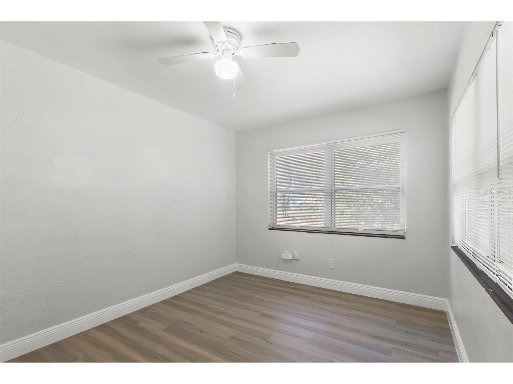 5590 Highland Street S Saint Petersburg FL 33705 TB8476881 image22