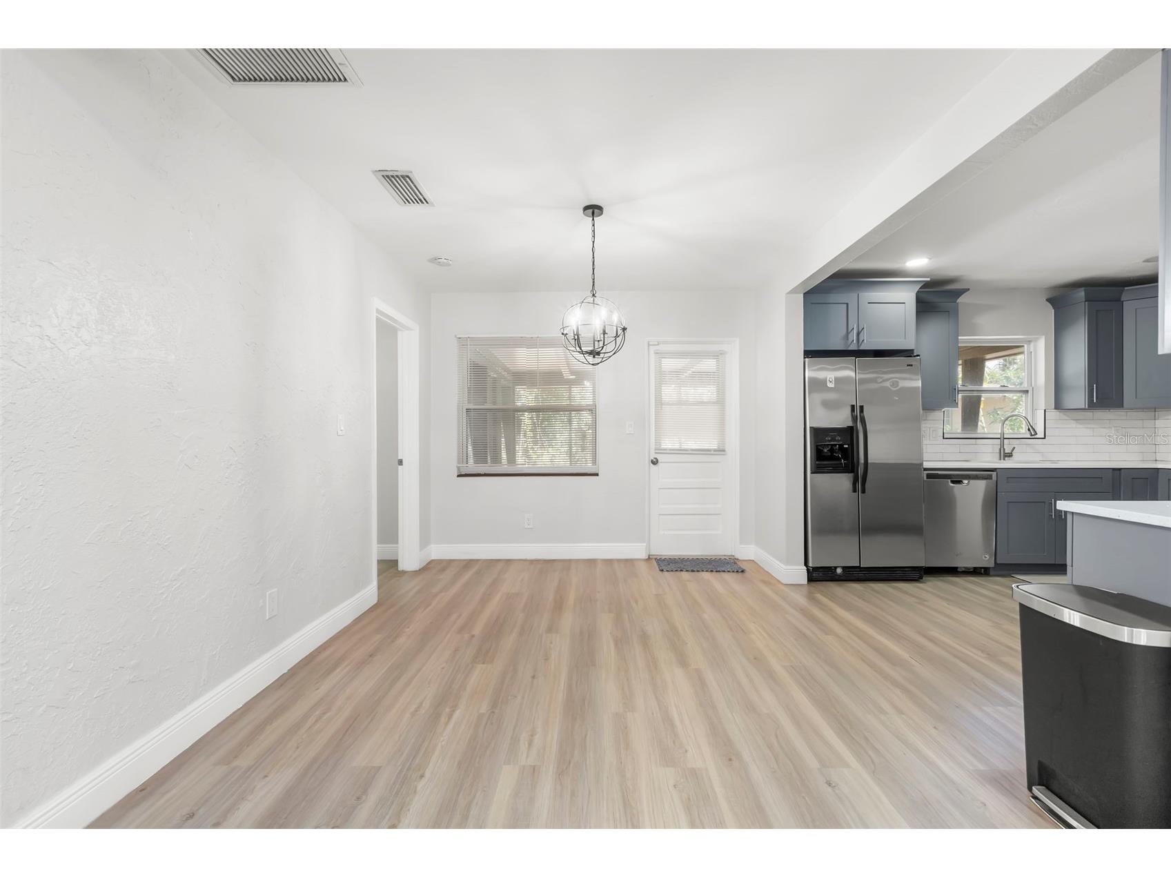 5590 Highland Street S Saint Petersburg FL 33705 TB8476881 image8