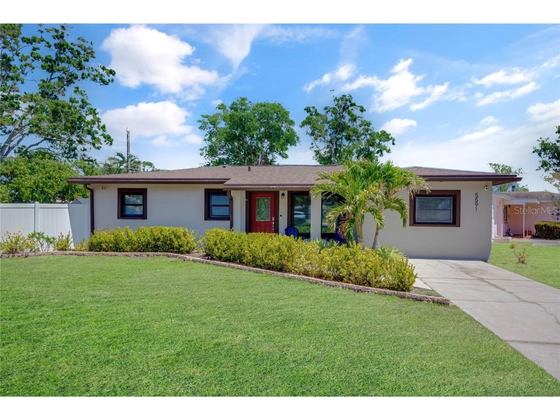 5591 15th Avenue N Saint Petersburg FL 33710 TB8375542 image1