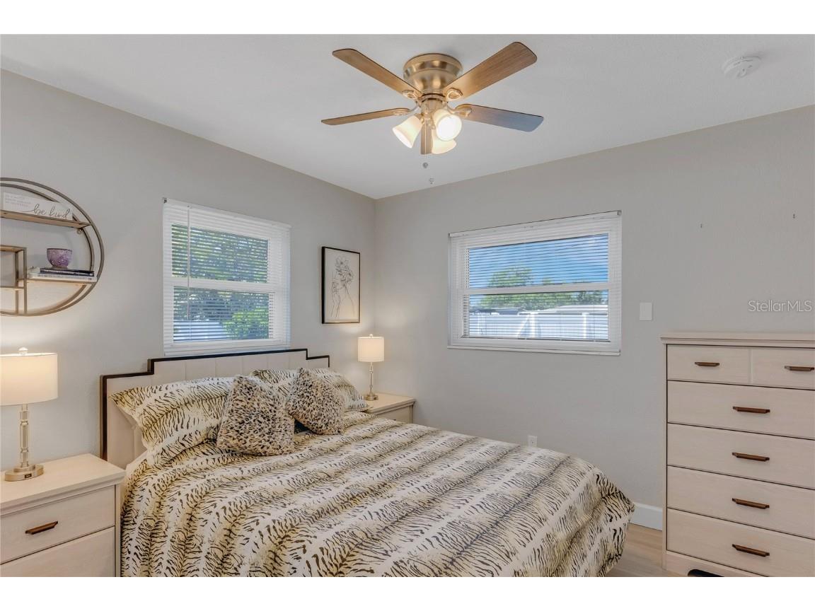 5591 15th Avenue N Saint Petersburg FL 33710 TB8375542 image18