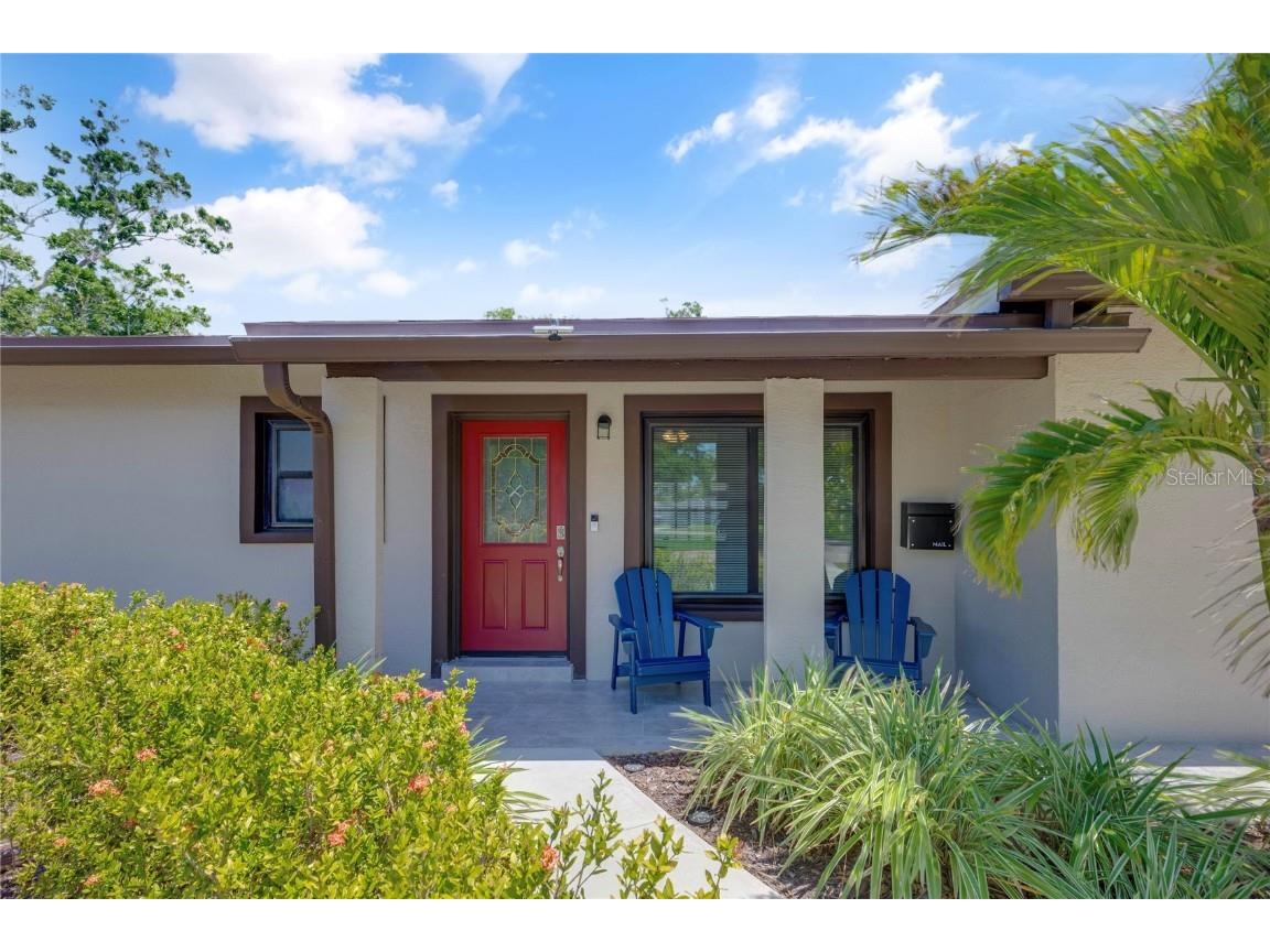 5591 15th Avenue N Saint Petersburg FL 33710 TB8375542 image2