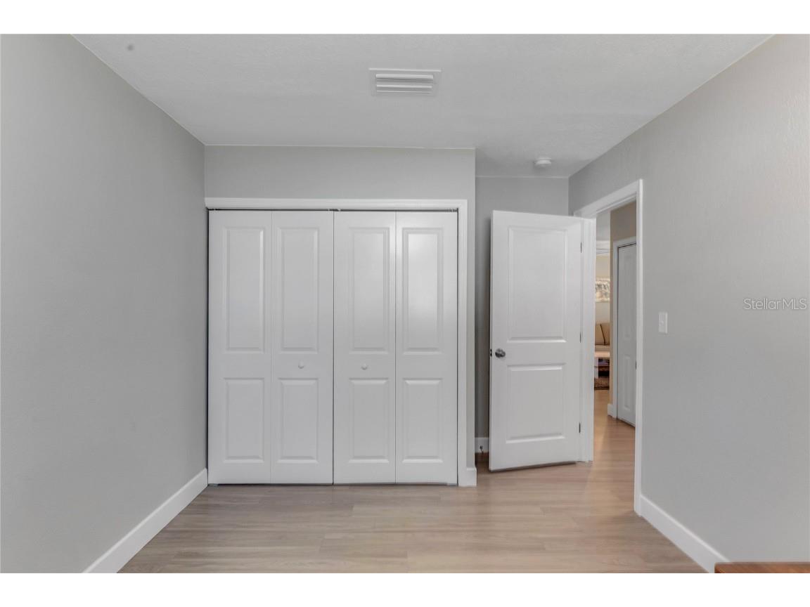 5591 15th Avenue N Saint Petersburg FL 33710 TB8375542 image28