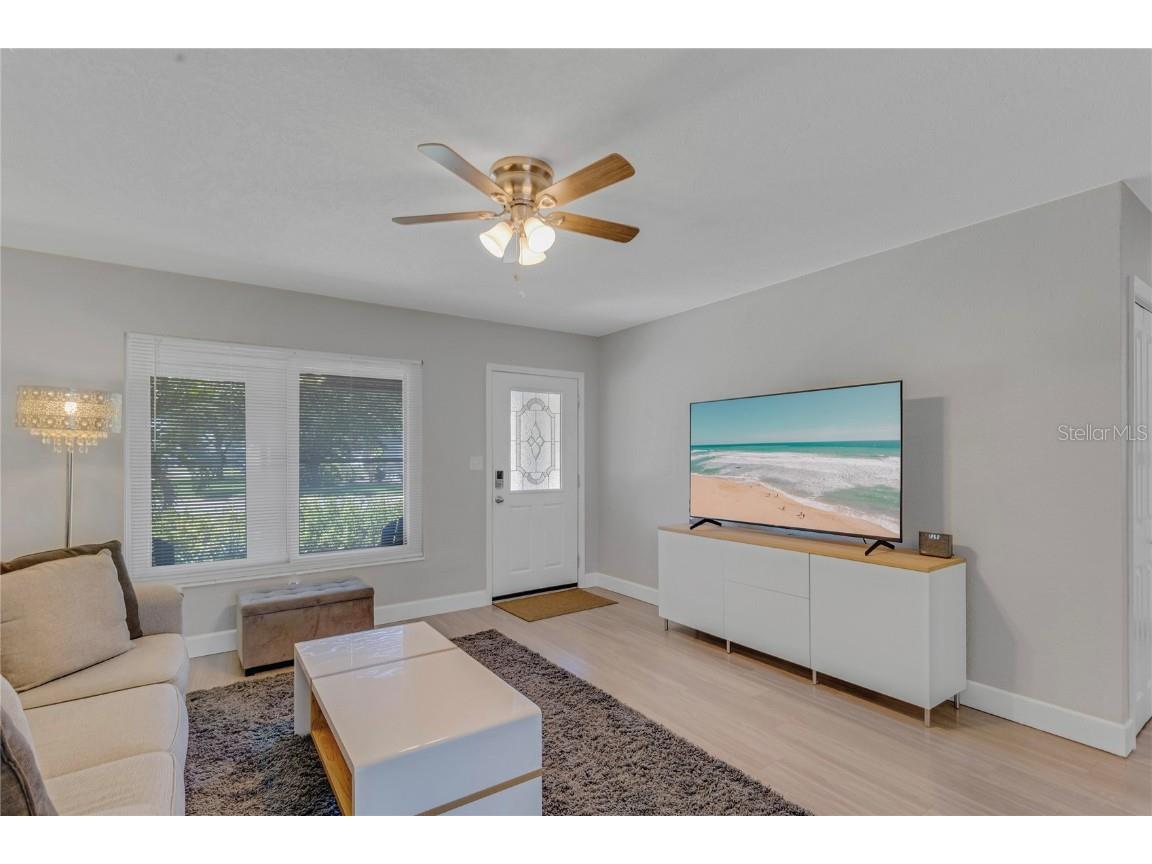 5591 15th Avenue N Saint Petersburg FL 33710 TB8375542 image3