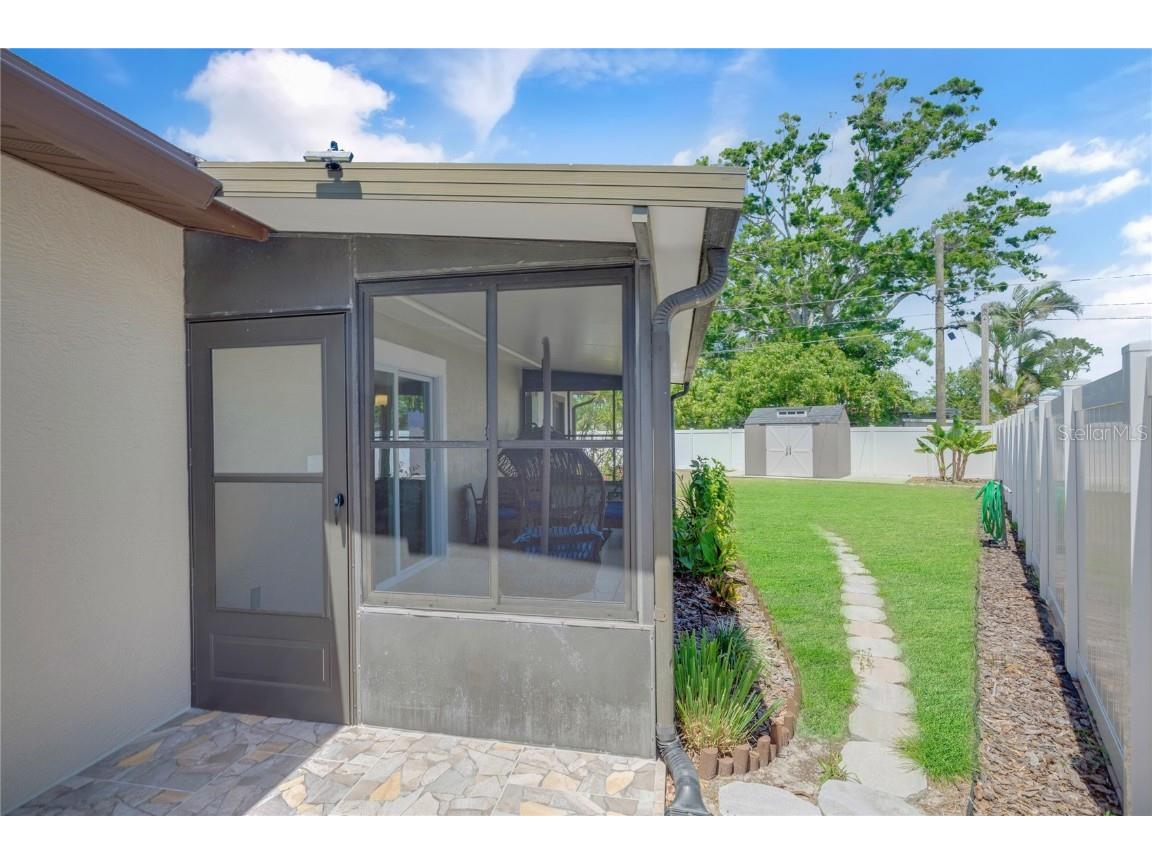 5591 15th Avenue N Saint Petersburg FL 33710 TB8375542 image30