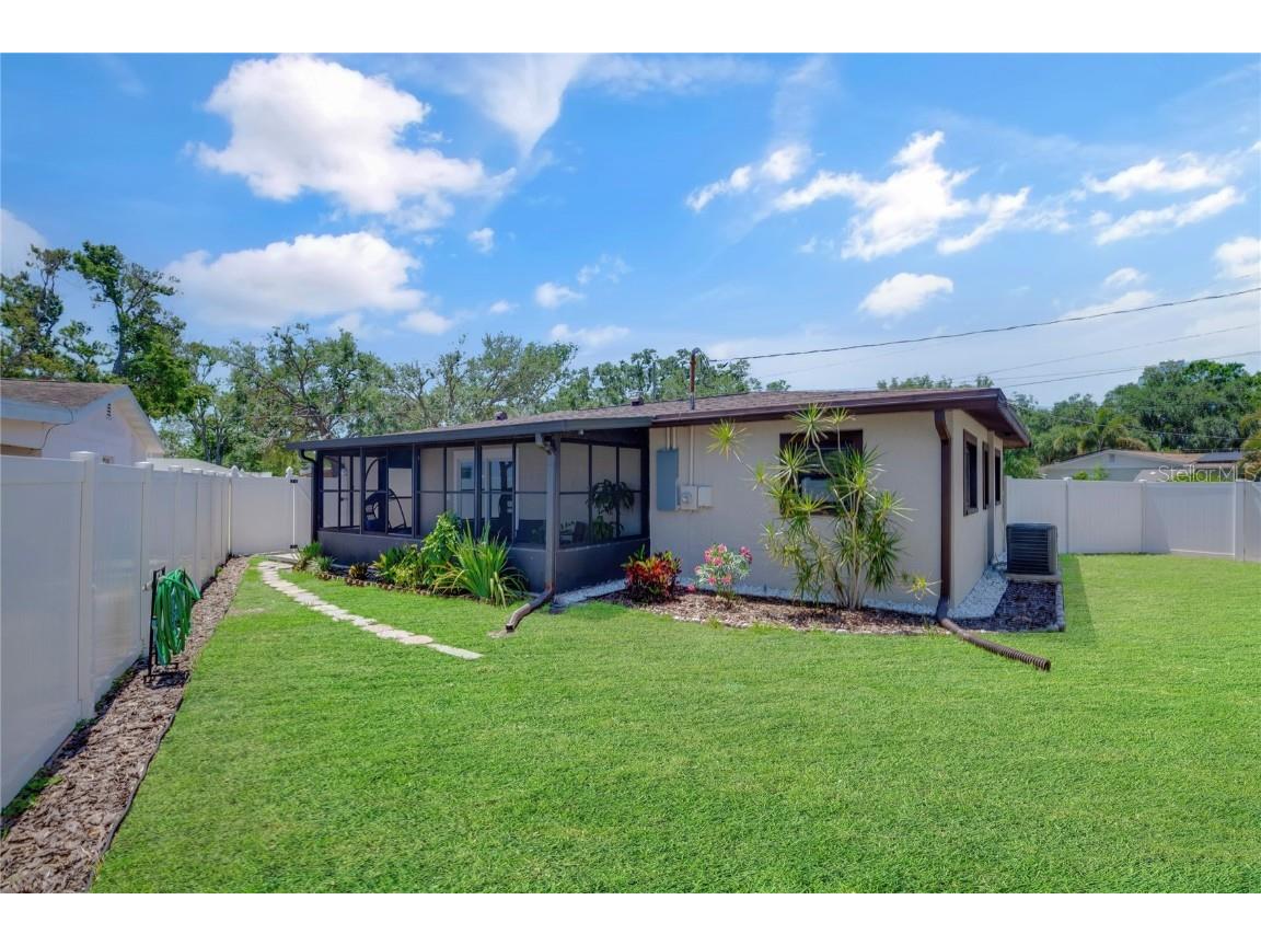 5591 15th Avenue N Saint Petersburg FL 33710 TB8375542 image32