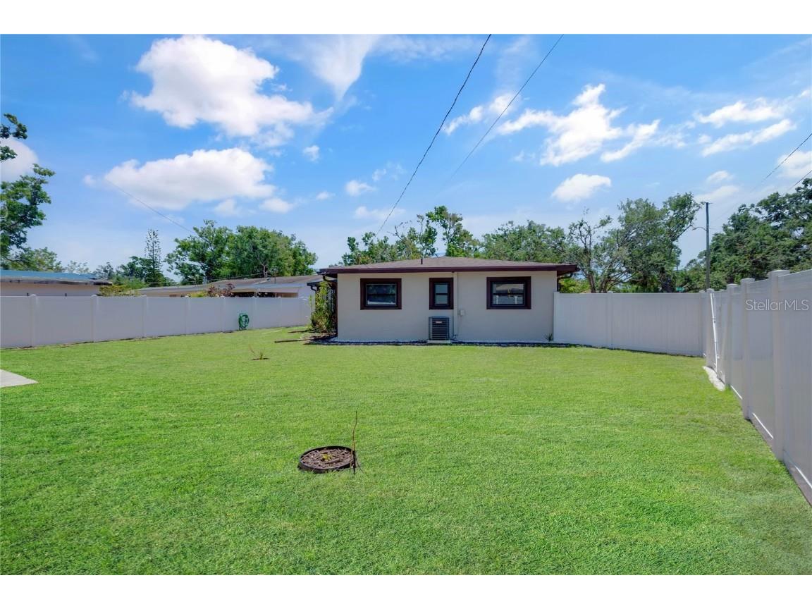 5591 15th Avenue N Saint Petersburg FL 33710 TB8375542 image33