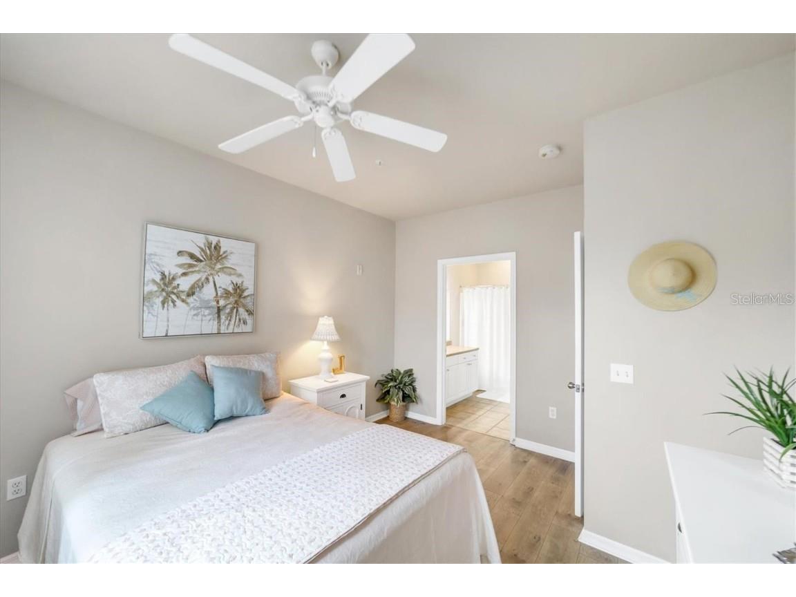 5591 Rosehill Road #102 Sarasota FL 34233 A4604375 image10