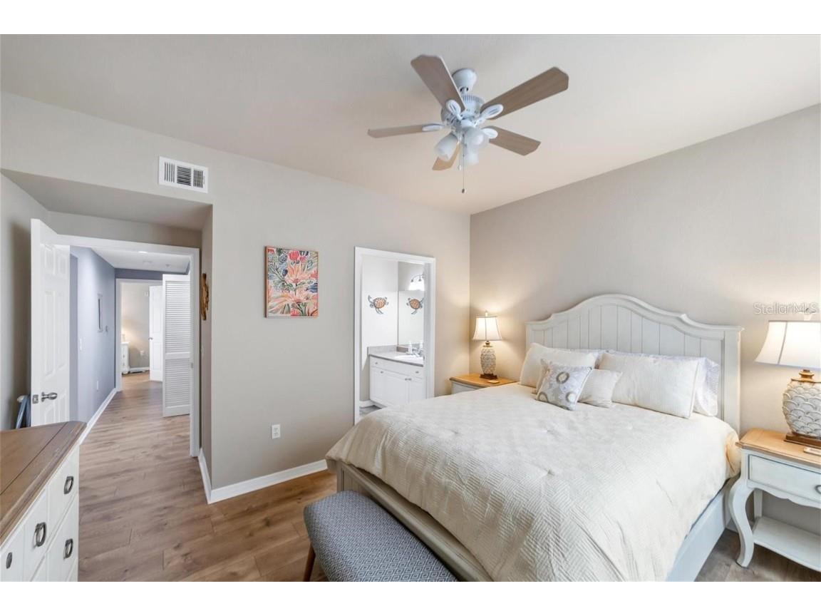 5591 Rosehill Road #102 Sarasota FL 34233 A4604375 image12